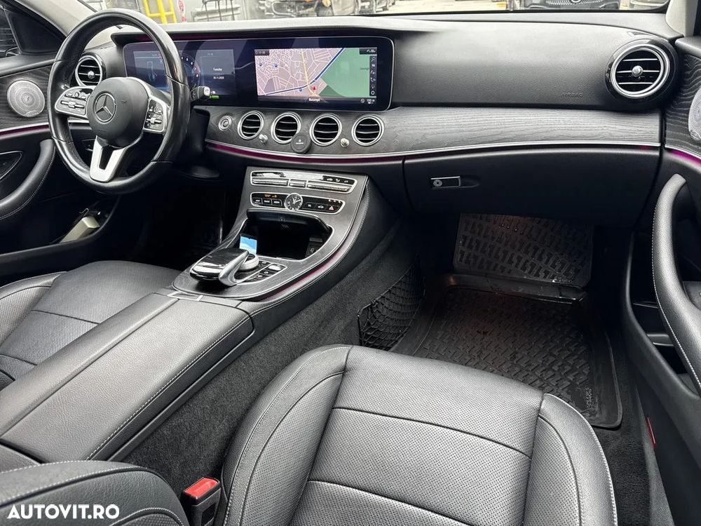 Mercedes-Benz E 300 Aut. - 12