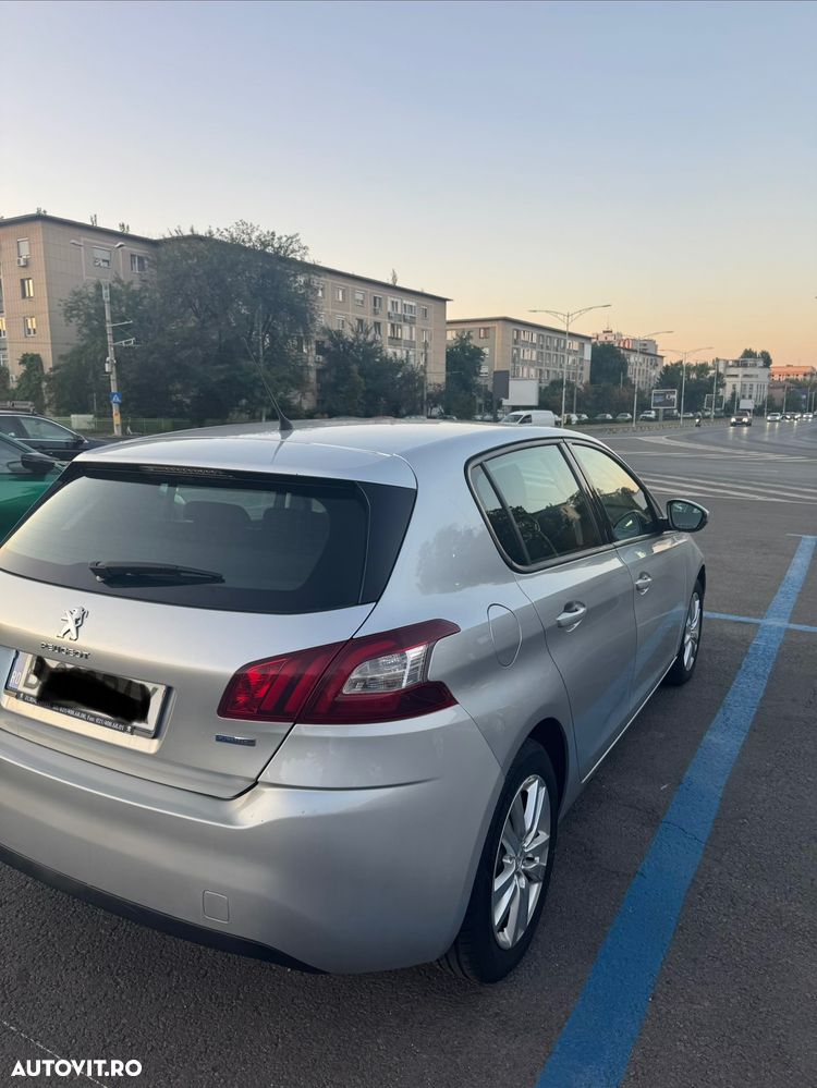 Peugeot 308 1.2 L PureTech Turbo Active - 5