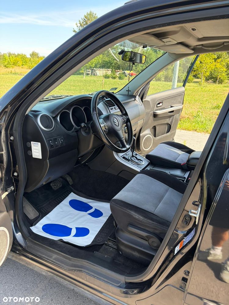 Suzuki Grand Vitara 2.0 20th Anniversary - 18