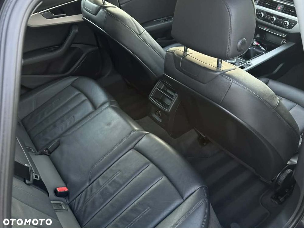 Audi A4 Avant 2.0 TDI - 15