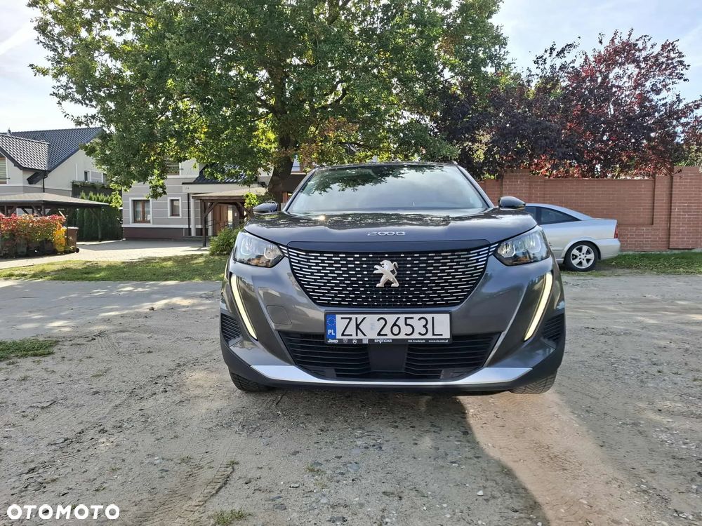 Peugeot 2008 1.2 PureTech Allure S&S - 4