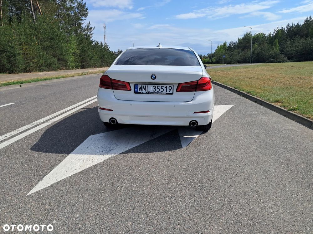 BMW Seria 5 518d - 6