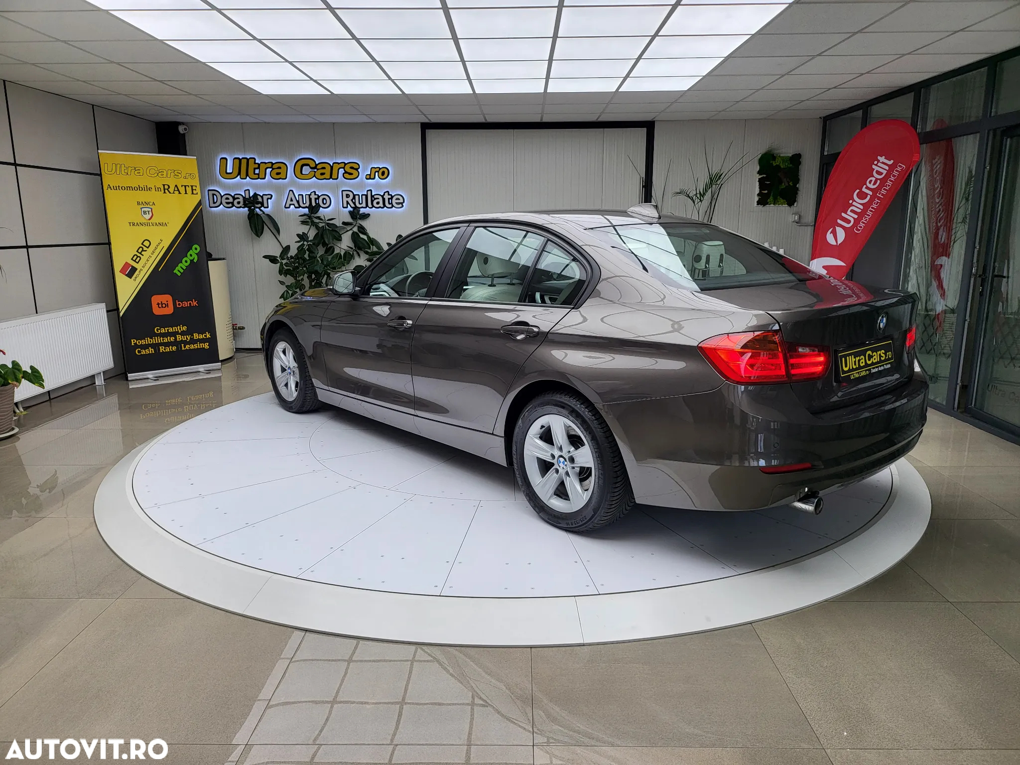 BMW Seria 3 320d Luxury Line - 4