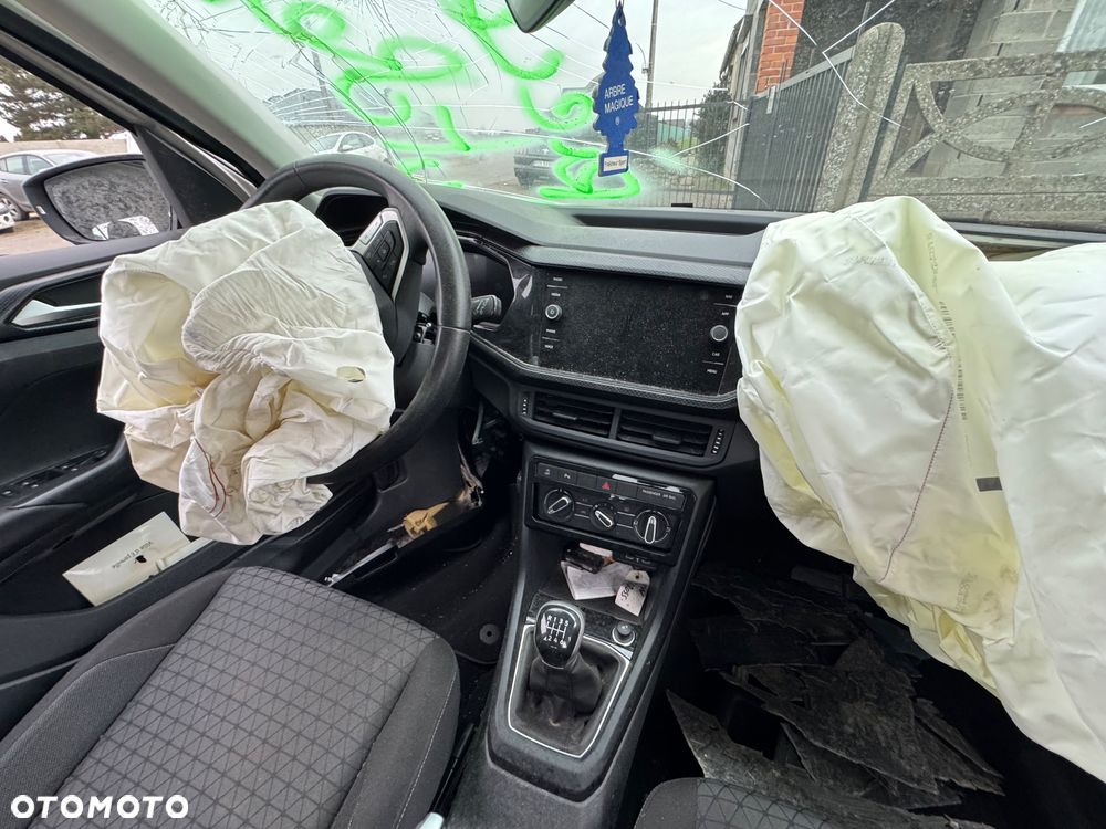 Volkswagen T-Cross - 5