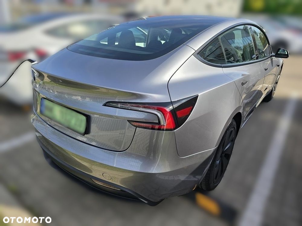Tesla Model 3 Long Range RWD - 4