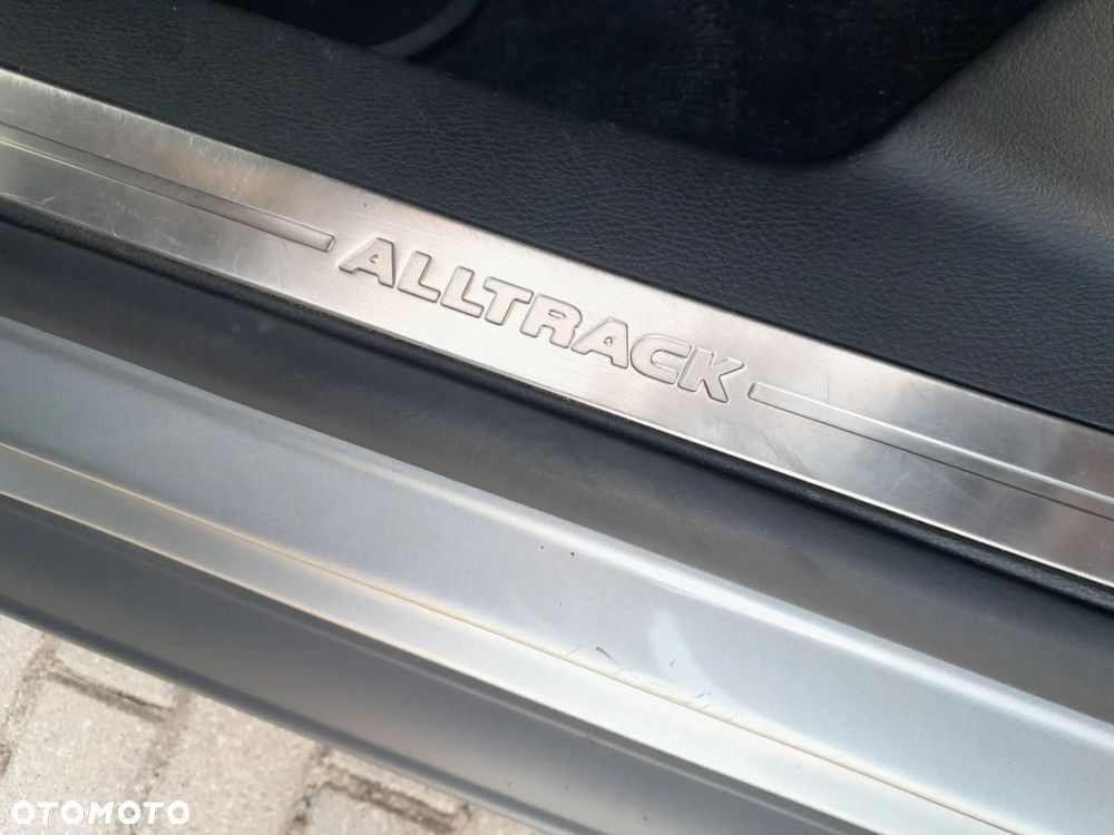 Volkswagen Passat Variant 2.0 TDI 4Mot Highline - 19