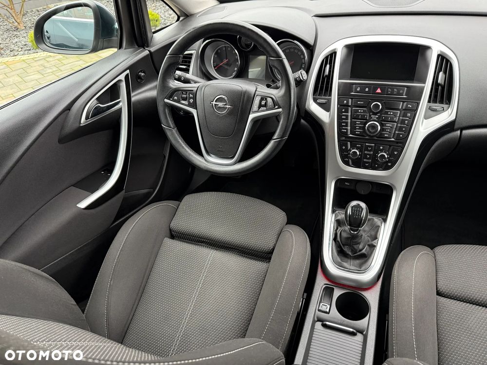 Opel Astra 1.4 Turbo Innovation - 19