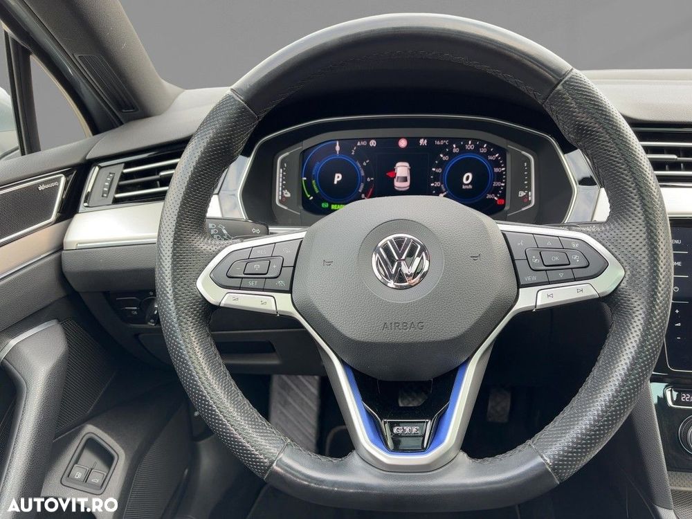 Volkswagen Passat - 6