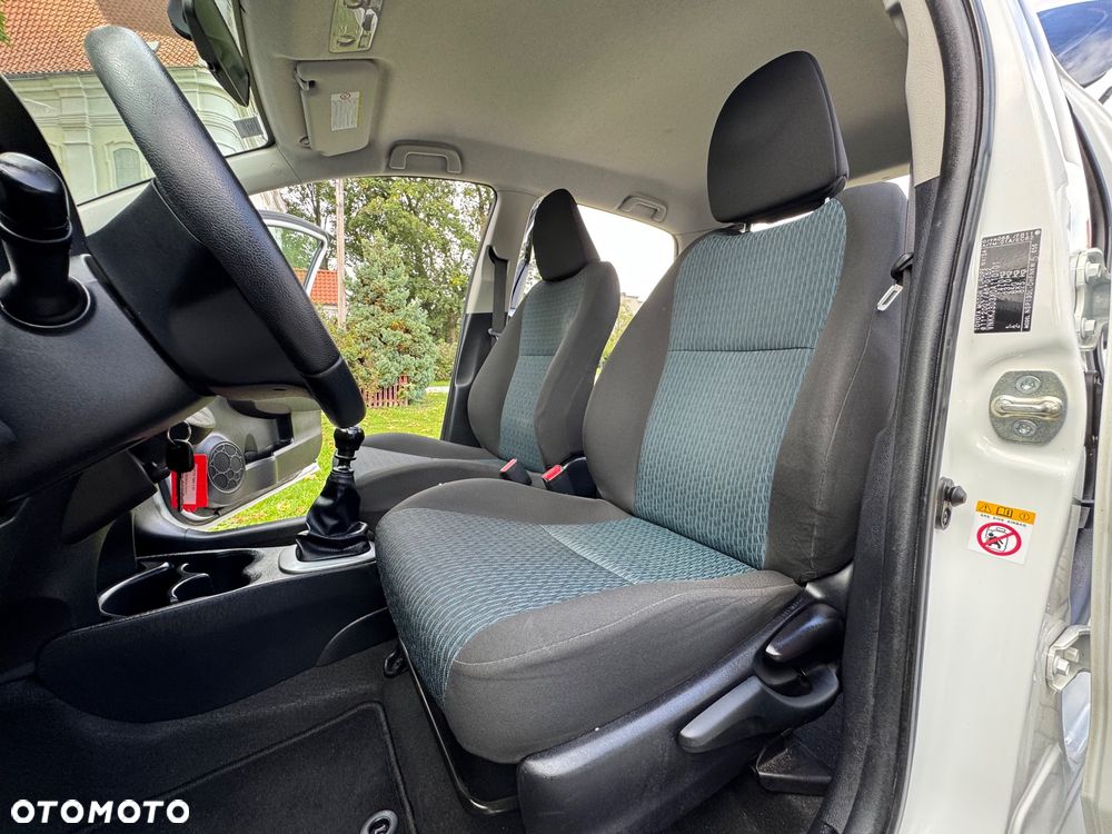 Toyota Yaris - 17