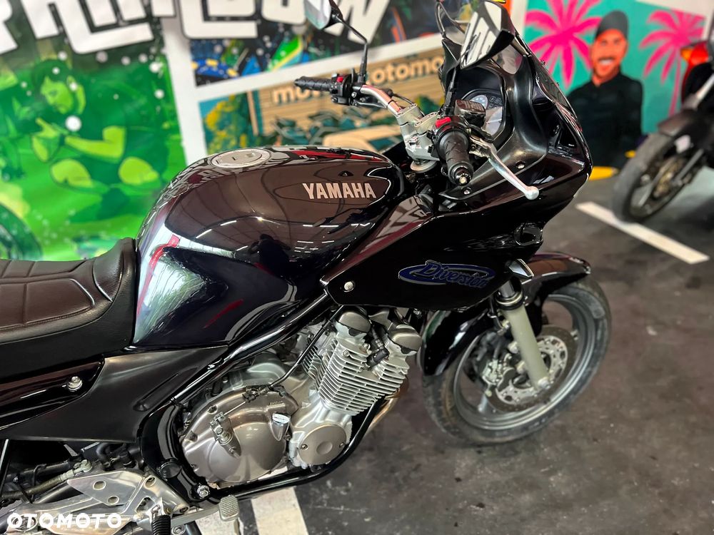 Yamaha XJ - 24