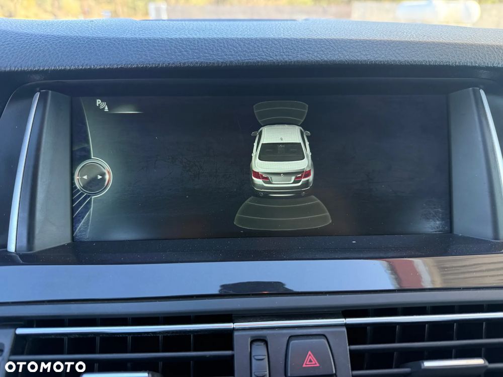 BMW Seria 5 520d Luxury Line - 24