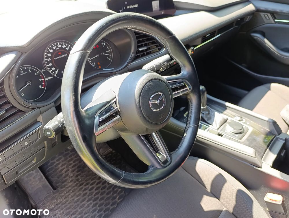 Mazda 3 - 10