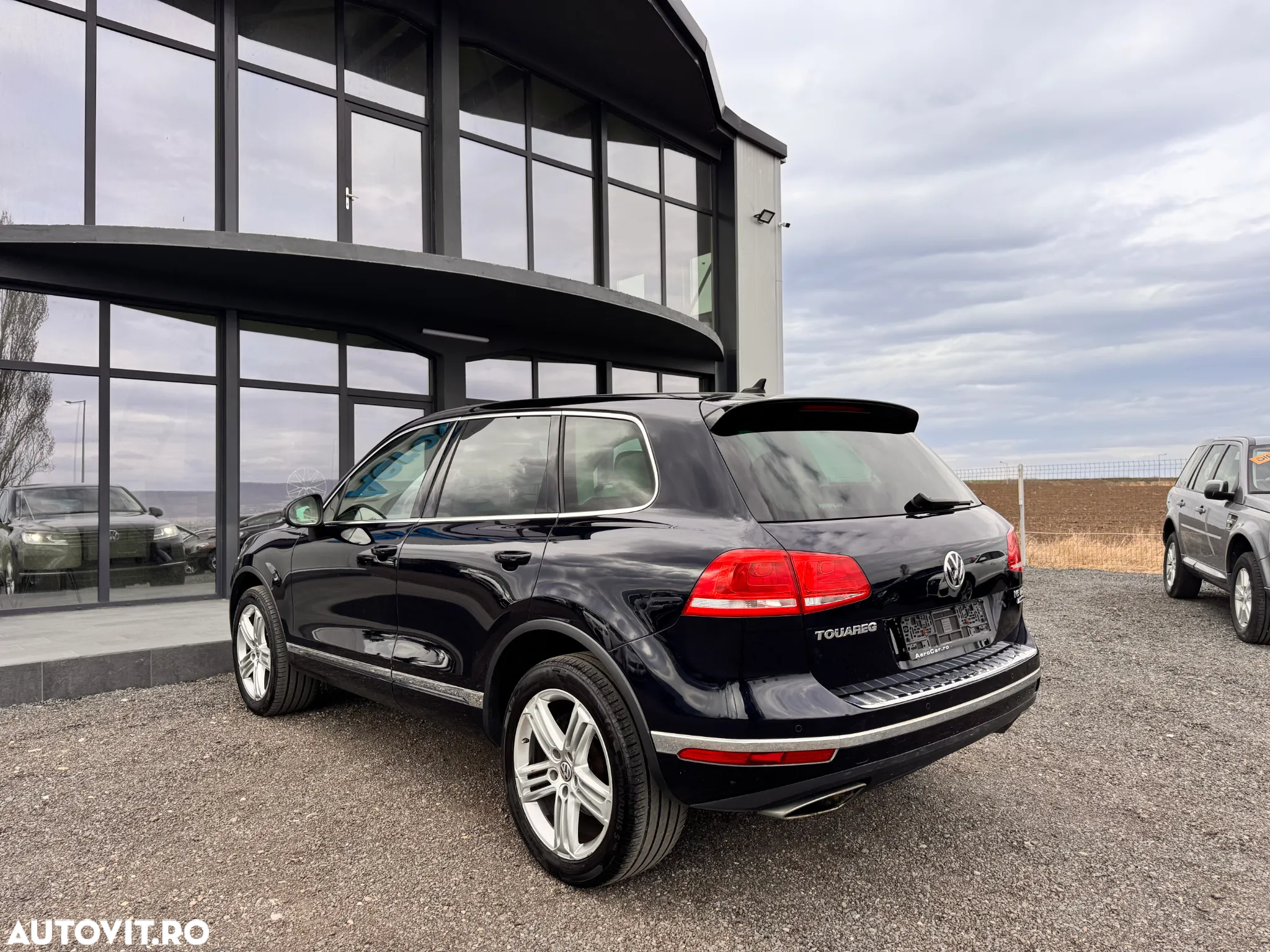 Volkswagen Touareg 3.0 V6 TDI SCR Blue Motion DPF Automatik Terrain Tech Executive Edition - 8