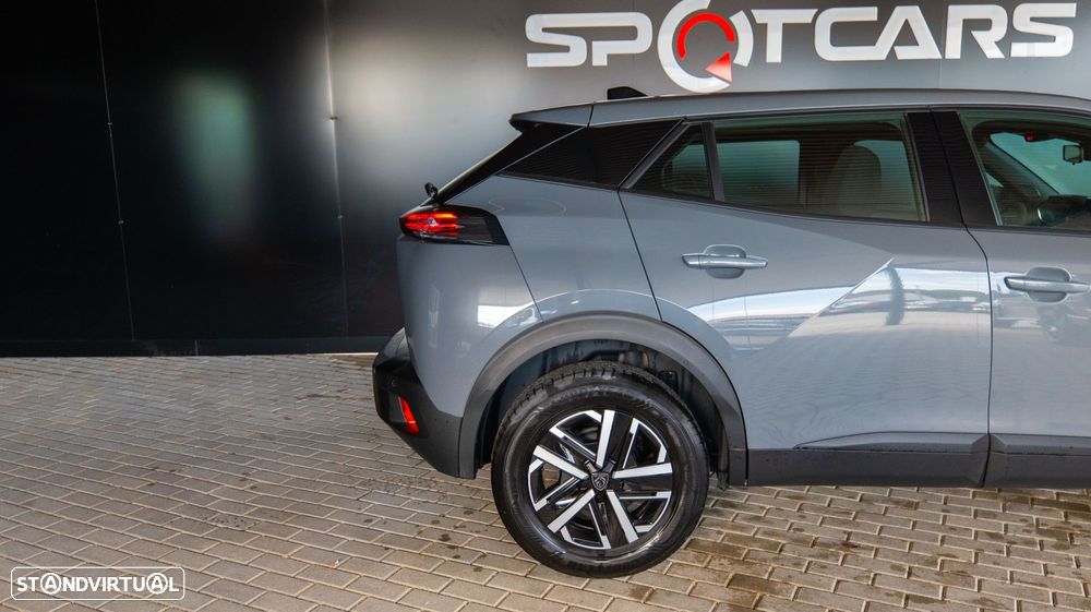 Peugeot 2008 1.2 PureTech Active Pack - 4
