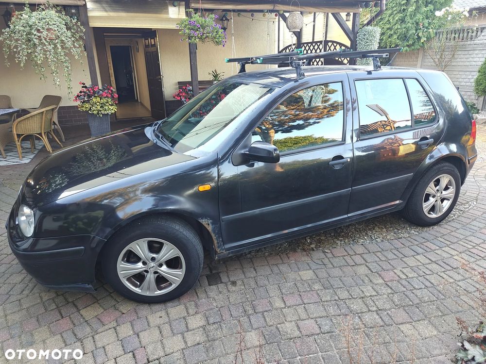 Volkswagen Golf - 4
