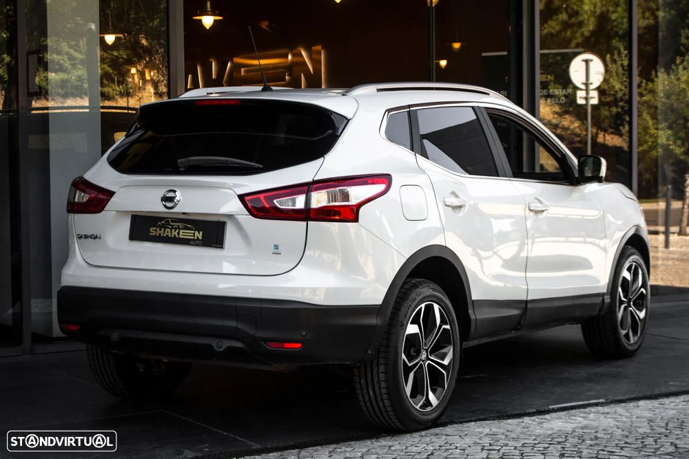 Nissan Qashqai 1.2 DIG-T Xtronic N-Connecta - 4