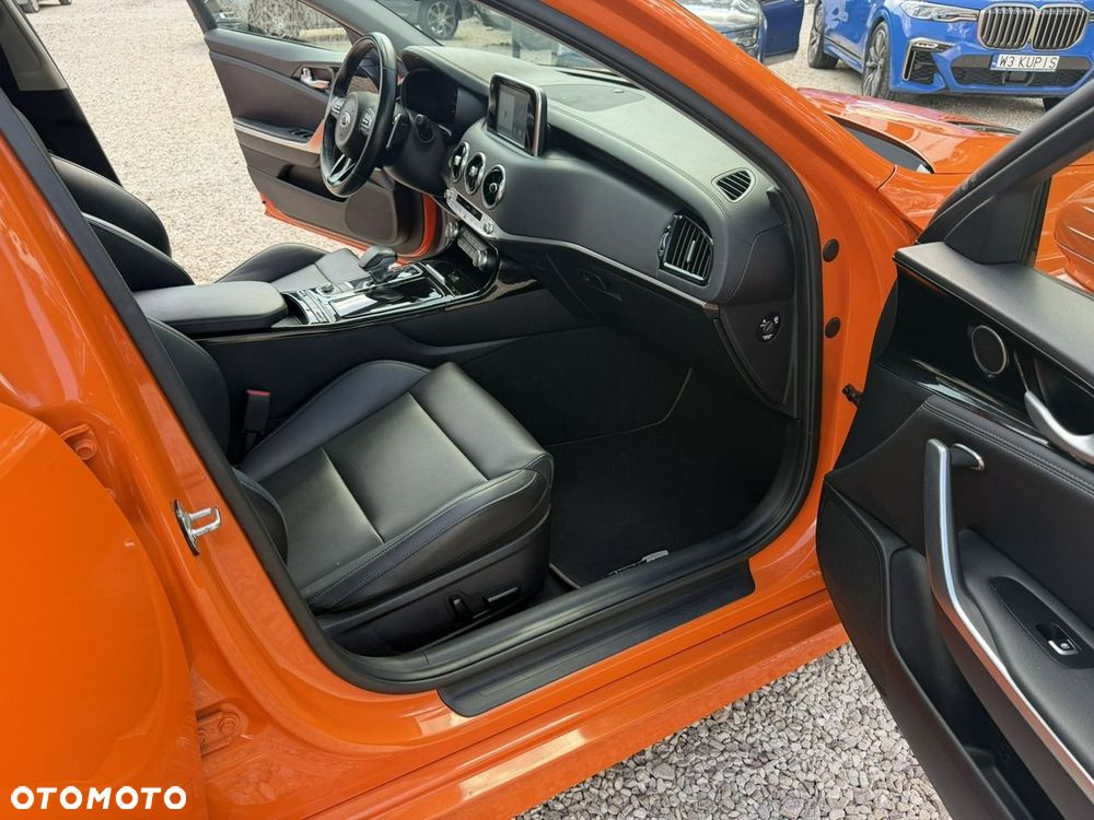 Kia Stinger - 2