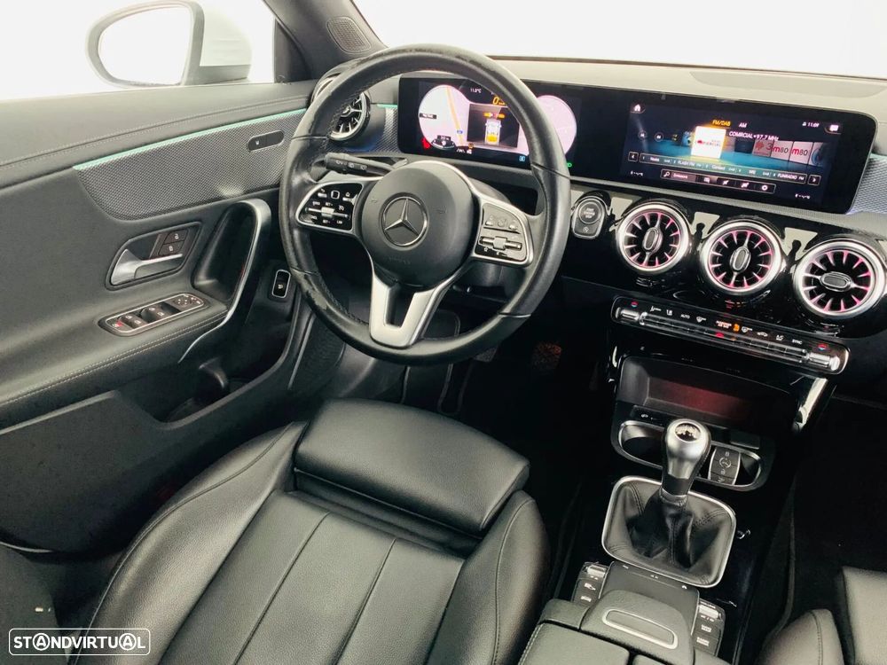 Mercedes-Benz CLA 180 d Progressive - 38