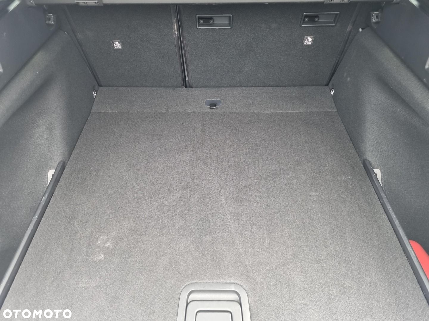 Toyota Corolla - 12