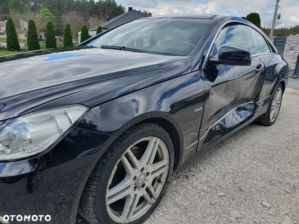 Mercedes-Benz Klasa E 350 CGI BlueEFFICIENCY 7G-TRONIC Avantgarde - 5