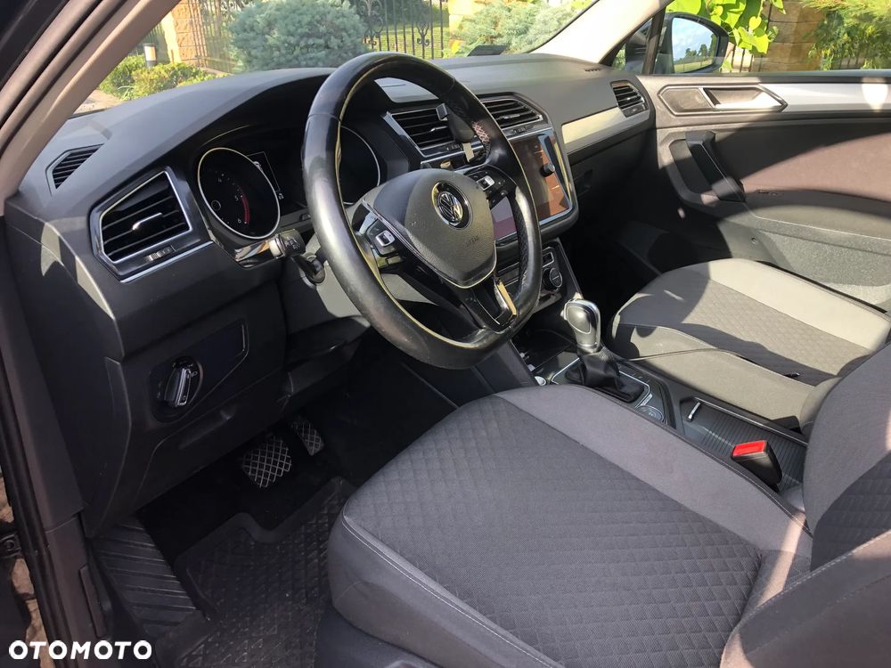 Volkswagen Tiguan - 8