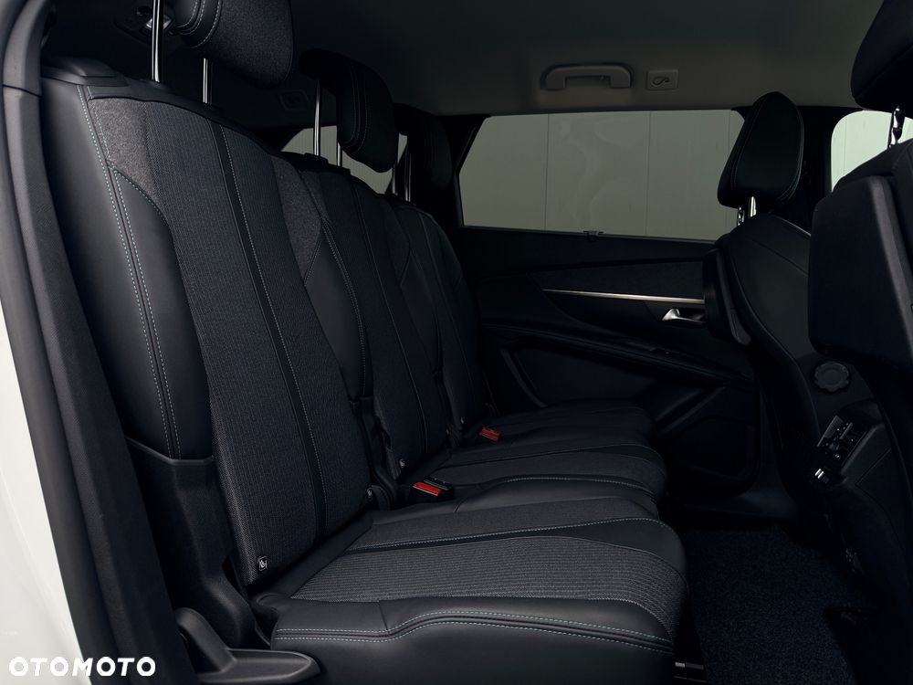 Peugeot 5008 2.0 BlueHDi Allure Pack S&S EAT8 - 27