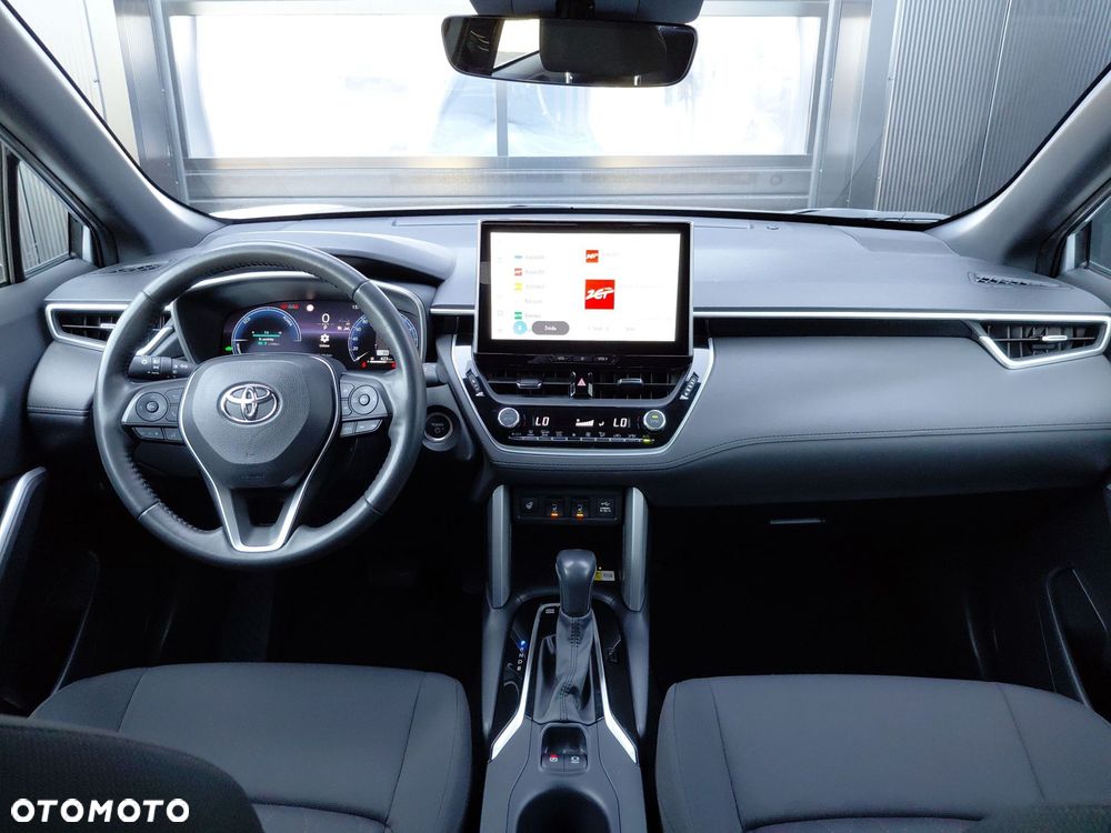 Toyota Corolla Cross - 11