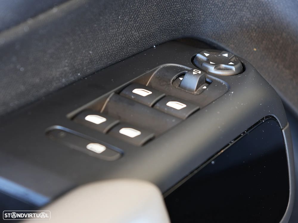 Citroën C5 Aircross 1.6 Hybrid Feel e-EAT8 - 52