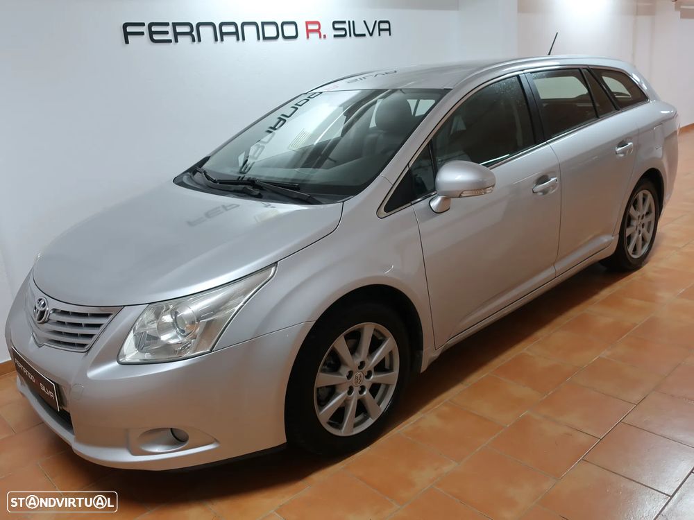 Toyota Avensis SW 2.0 D-4D Exclusive +Pele+GPS - 2