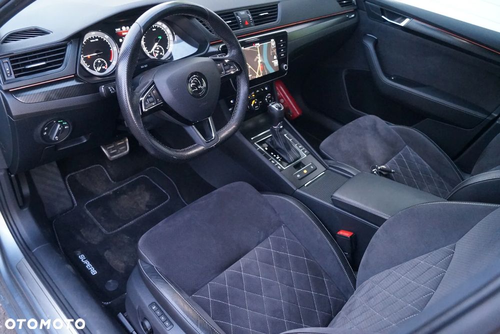 Skoda Superb 2.0 TDI DSG Sportline - 11