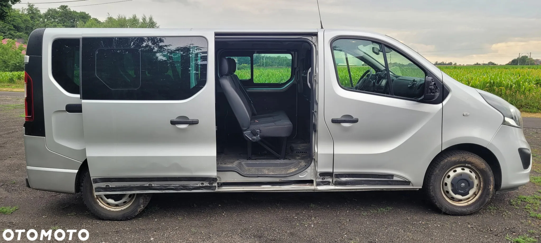 Opel Vivaro - 8