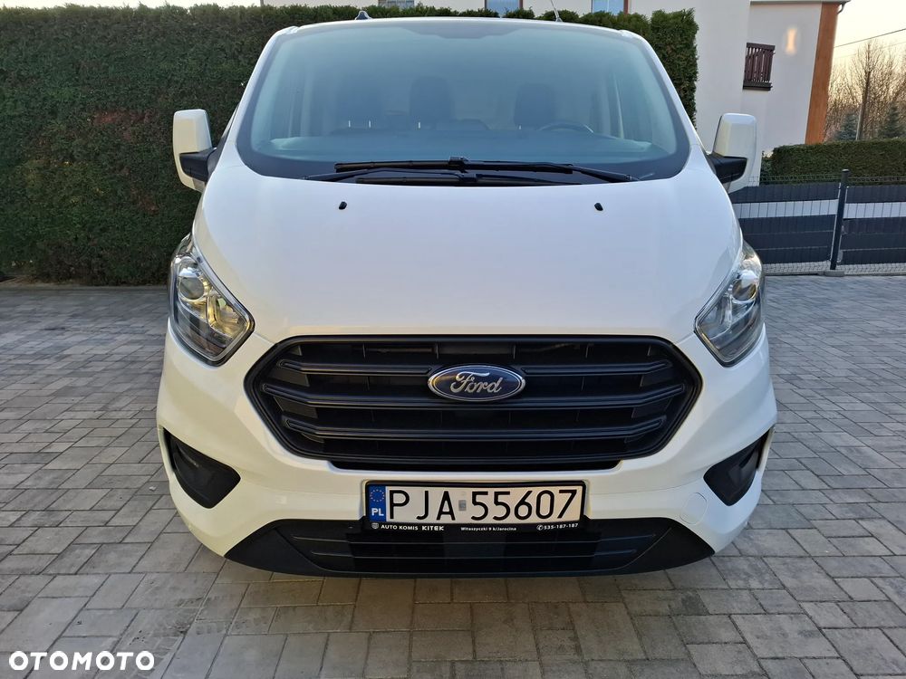 Ford TRANSIT CUSTOM - 3