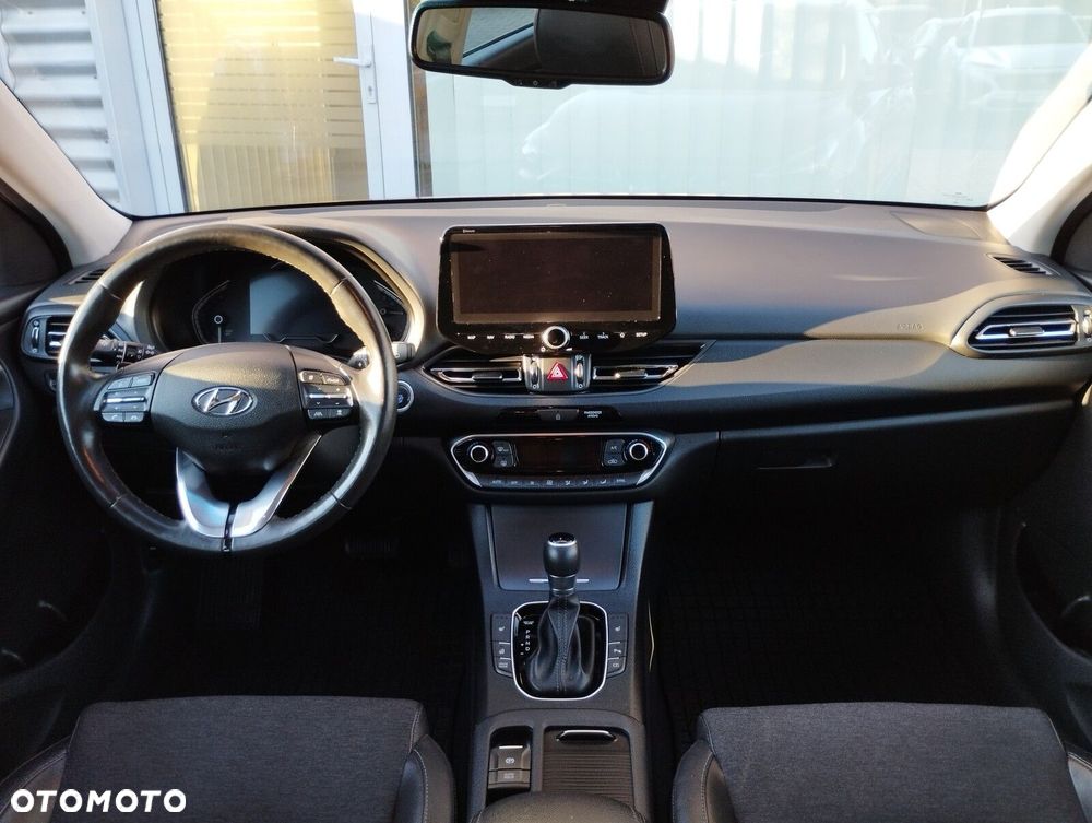 Hyundai i30 1.5 T-GDI 48V Executive DCT - 4