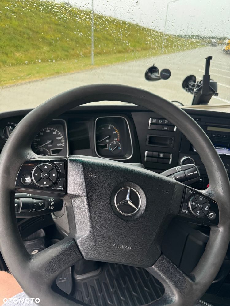 Mercedes-Benz ACTROS - 4