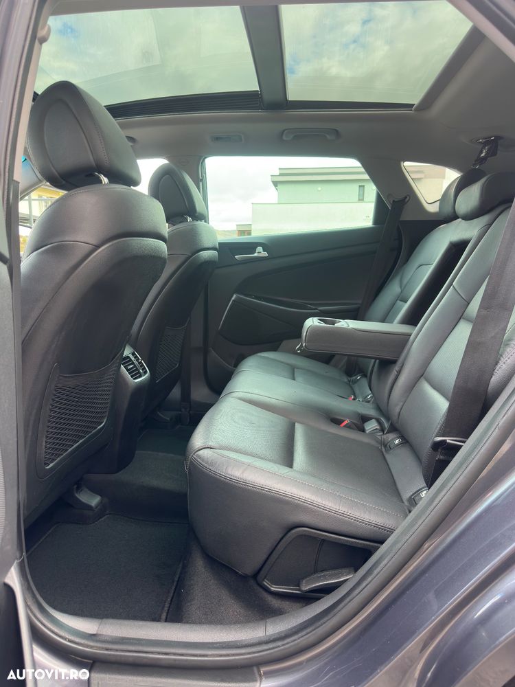 Hyundai Tucson 2.0 CRDI 4WD Automatik Premium - 16