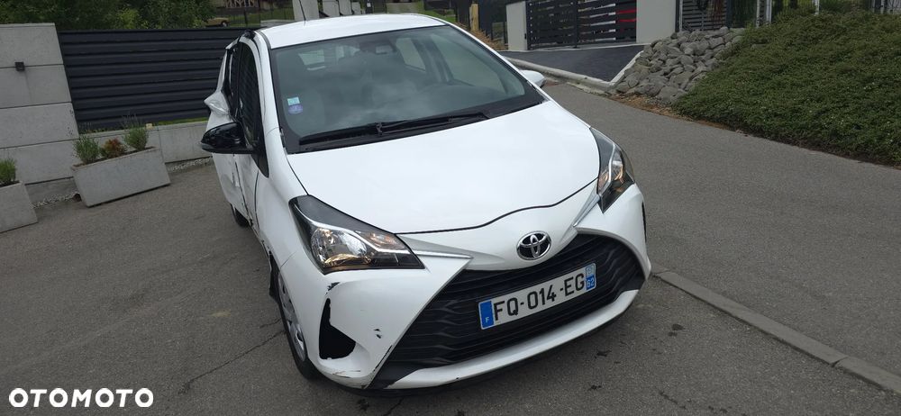 Toyota Yaris 1.5 VVT-iE Comfort - 22