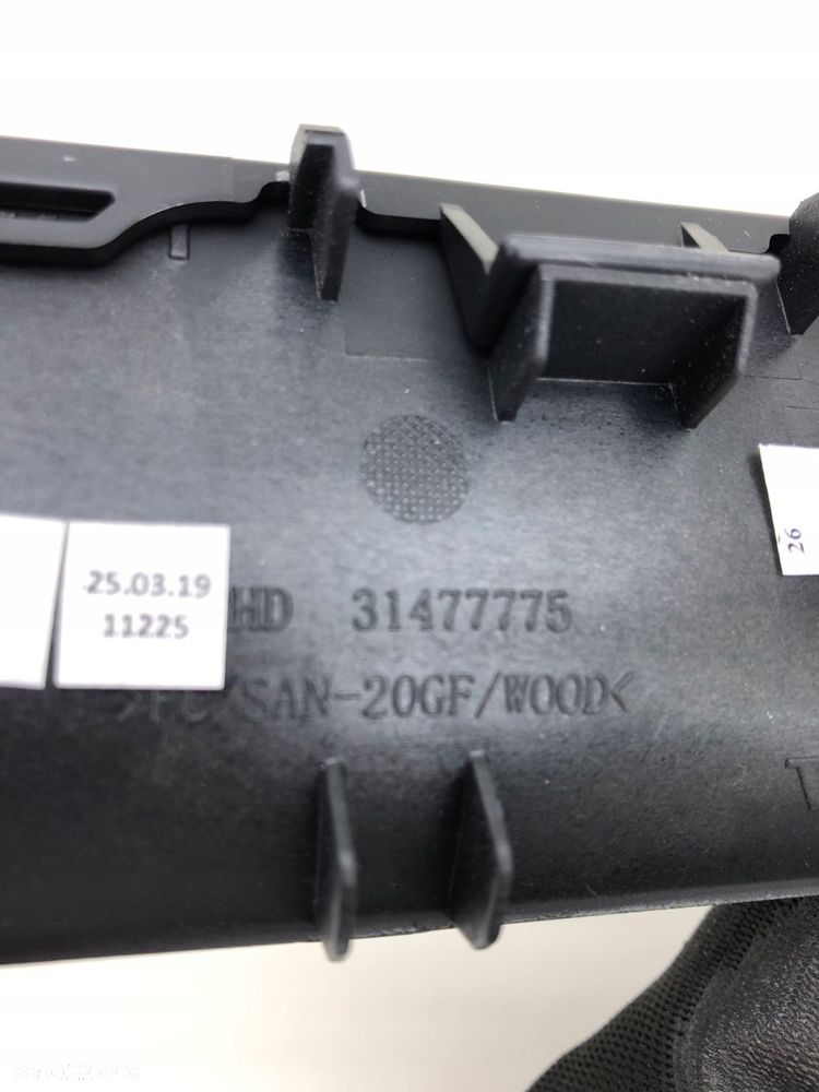 VOLVO XC40 LISTWY OZDOBNE DEKORY ANGLIK PODŚWIETLANE LED 31477775 32234745 - 11