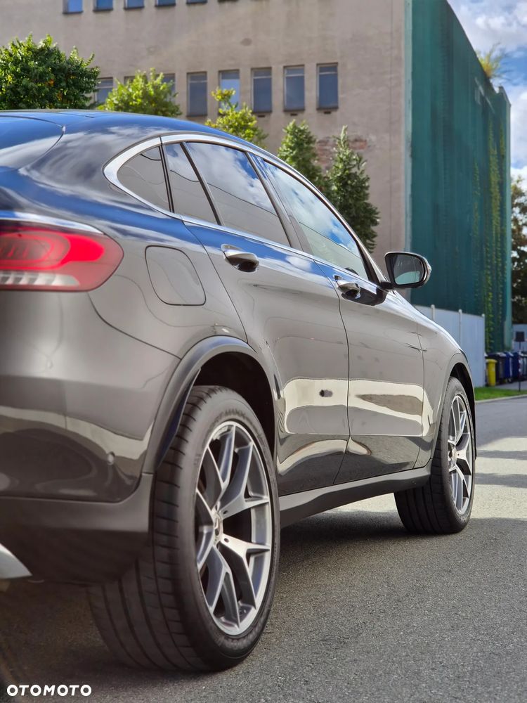 Mercedes-Benz GLC - 28