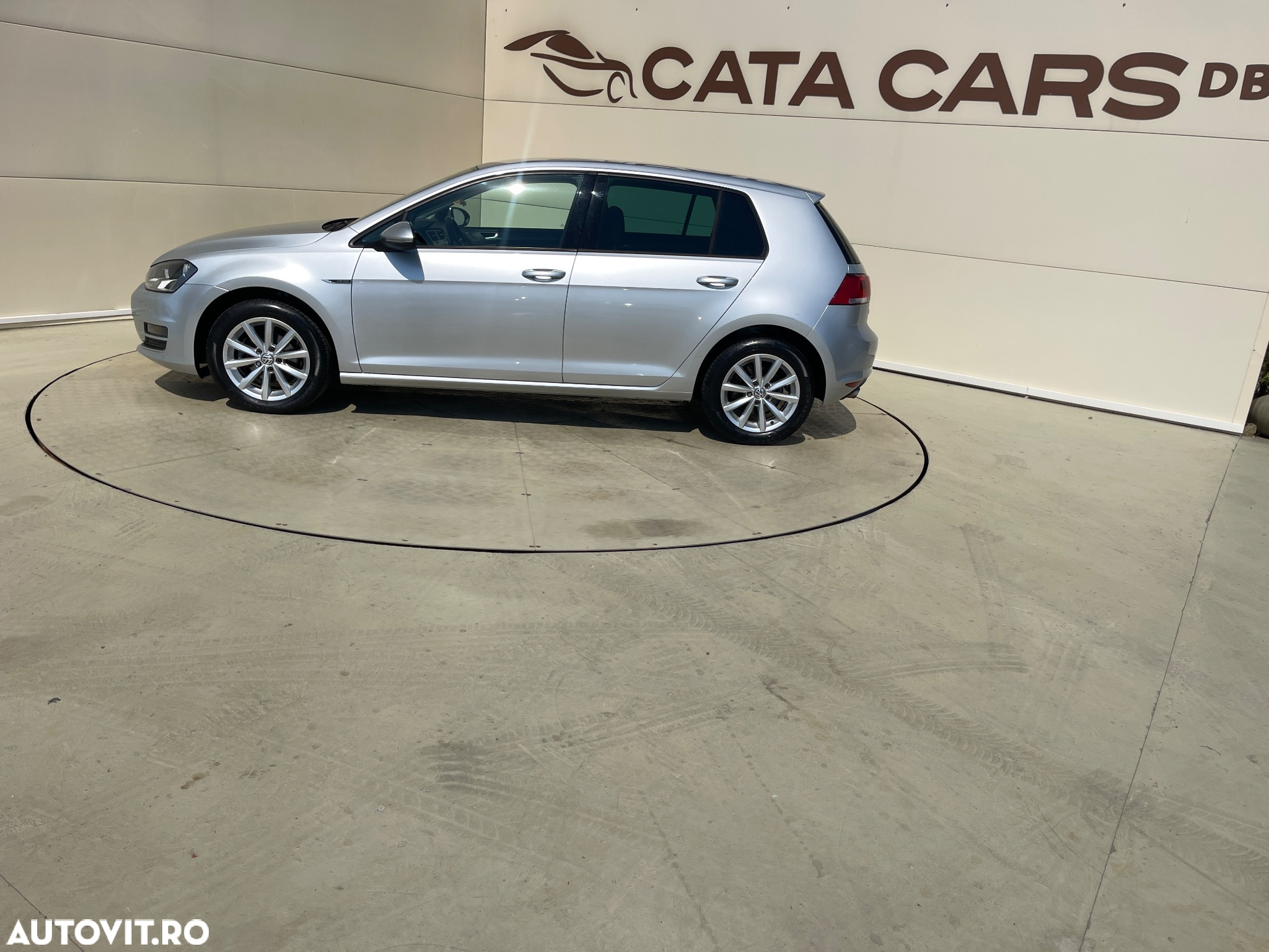 Volkswagen Golf 1.2 TSI BlueMotion Technology Lounge - 8