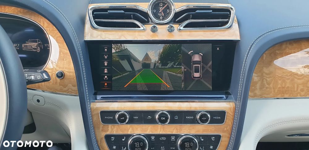 Bentley Bentayga - 13