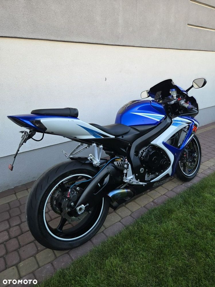 Suzuki GSX-R - 4
