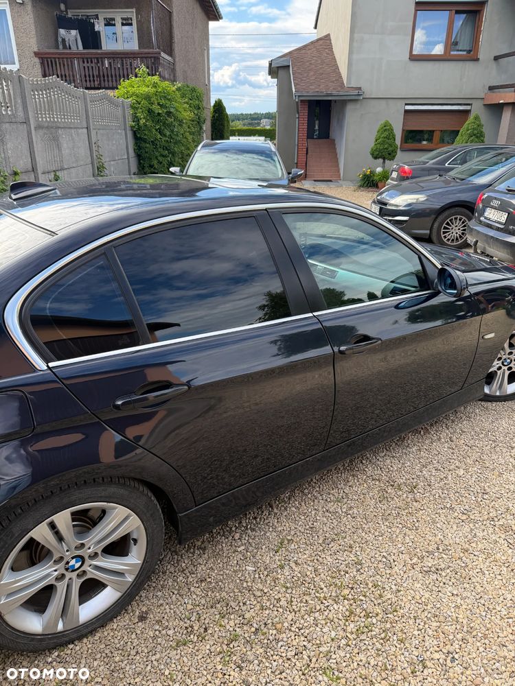 BMW Seria 3 330i - 4