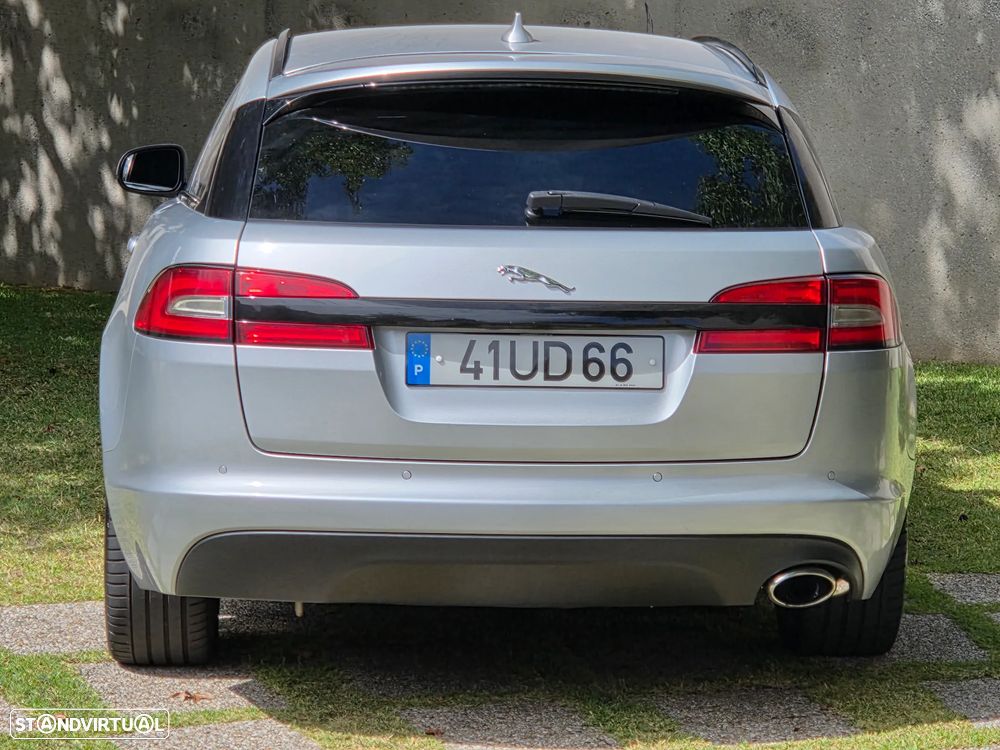 Jaguar XF Sportbrake 2.2 - 6