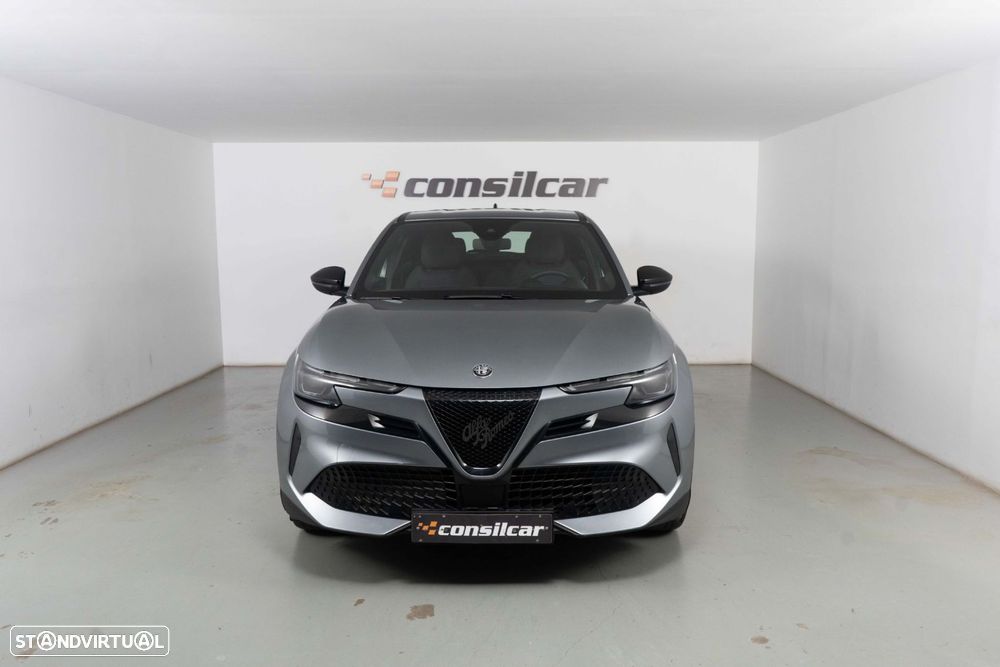 Alfa Romeo Junior Elletrica 50 kWh Launch Edition - 3