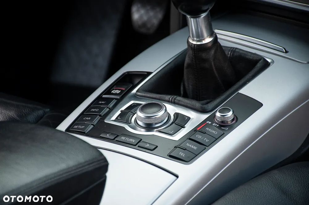 Audi A6 Limousine 2.4 - 25