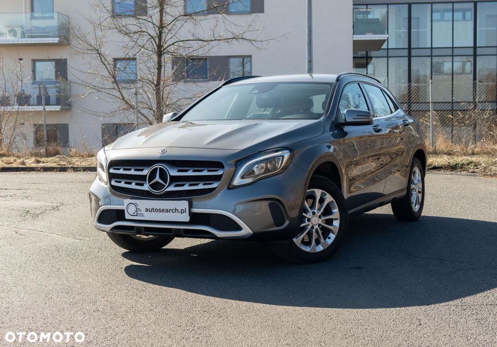 Mercedes-Benz GLA 220 4-Matic - 2