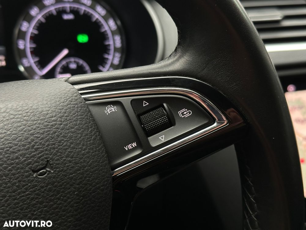 Skoda Octavia 1.5 TSI e-TEC DSG Edition - 32