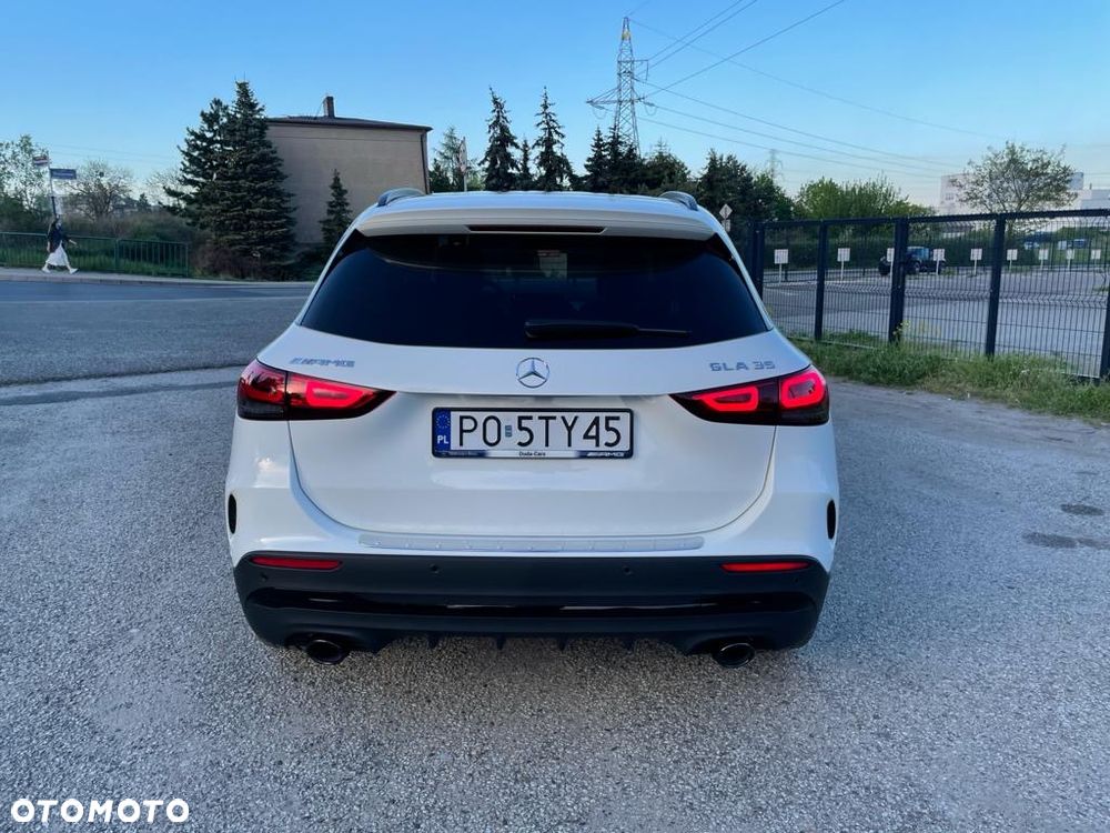 Mercedes-Benz GLA - 3