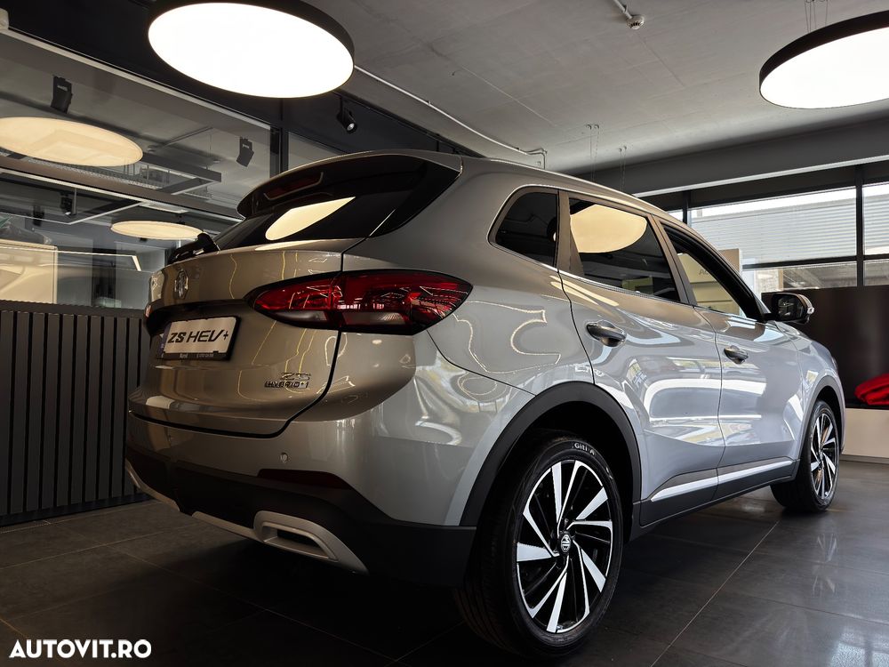 MG ZS HEV 1.5 GSI AT Exclusive - 5
