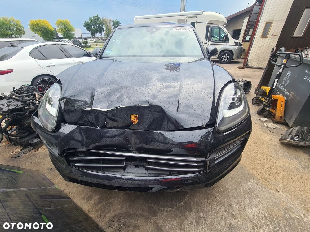 Porsche Cayenne - 15